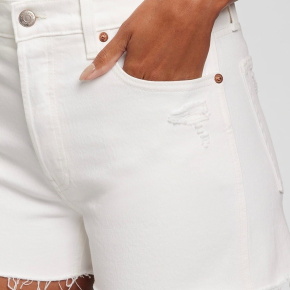 BNWT gap high rise cheeky shorts - Picture 3 of 4